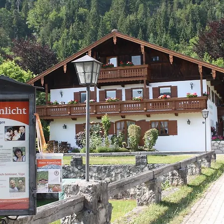 Haus Alpenlicht Apartment *